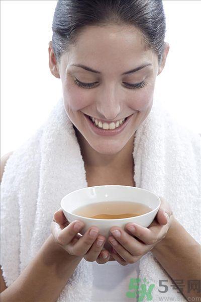 荷叶冬瓜减肥茶有什么功效?荷叶冬瓜减肥茶适宜什么人喝? 荷叶冬瓜减肥茶有什么功效?荷叶冬瓜减肥茶适宜什么人喝?