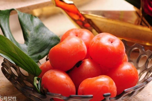 柿子涩嘴怎么办 吃柿子要注意什么 柿子涩嘴怎么办 吃柿子要注意什么