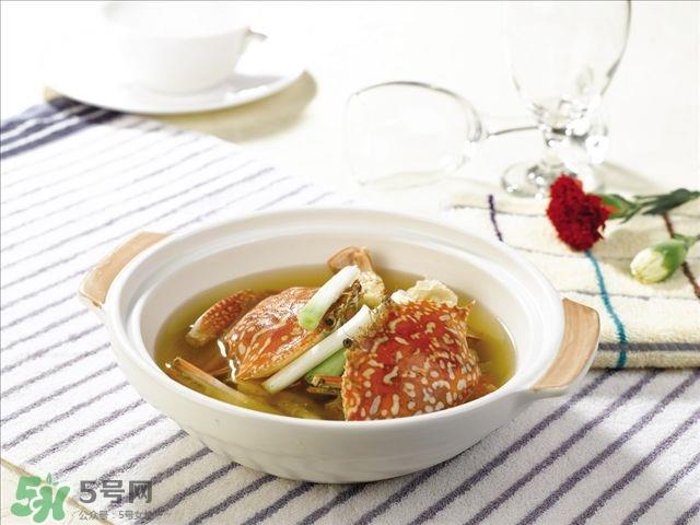 哺乳期吃螃蟹会回奶吗 哺乳期吃螃蟹好吗