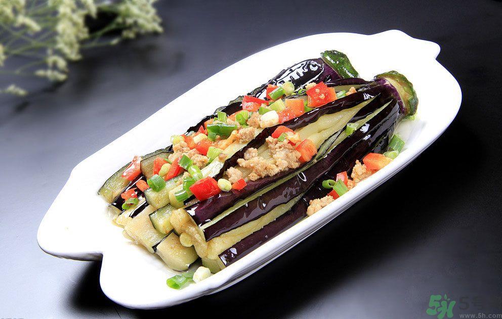 如何炒茄子不变色呢？怎么炒茄子才能不变色？