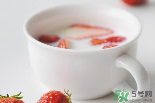 龙眼和牛奶能一起吃吗?龙眼不能和什么一起吃 龙眼和牛奶能一起吃吗?龙眼不能和什么一起吃