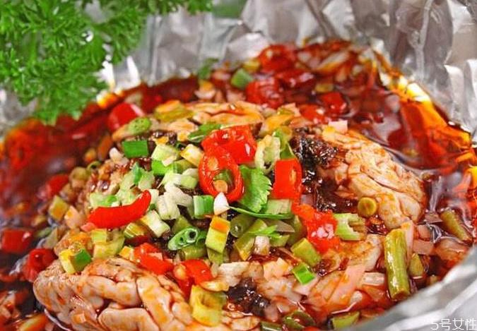 猪脑花怎么看熟不熟 猪脑花没有熟会中毒吗 猪脑花怎么看熟不熟 猪脑花没有熟会中毒吗