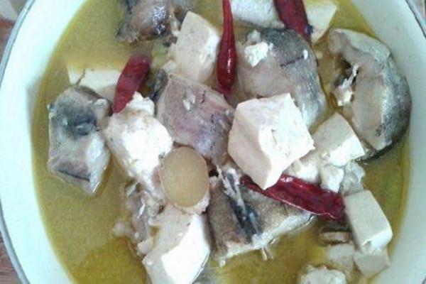 鳕鱼炖豆腐怎么做 鳕鱼炖豆腐的做法 鳕鱼炖豆腐怎么做 鳕鱼炖豆腐的做法