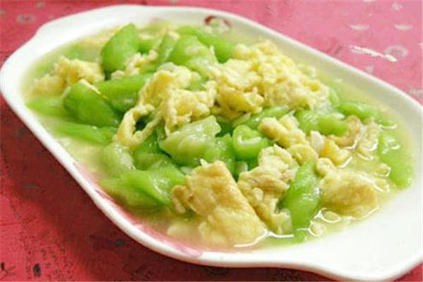 丝瓜可以生吃吗 丝瓜生吃好还是熟吃好 丝瓜可以生吃吗 丝瓜生吃好还是熟吃好