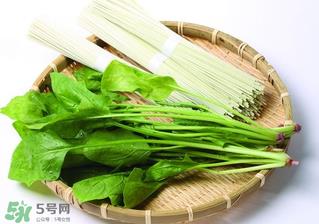 菠菜要焯水吗?菠菜为什么要焯水? 菠菜要焯水吗?菠菜为什么要焯水?