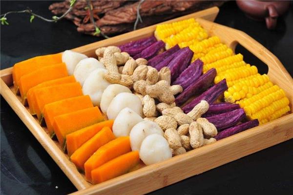 胆固醇偏高的人饮食要注意不然有危险 胆固醇偏高的人饮食要注意不然有危险