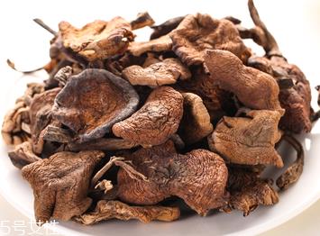 榛蘑的颜色 榛蘑是什么颜色的? 榛蘑的颜色 榛蘑是什么颜色的?