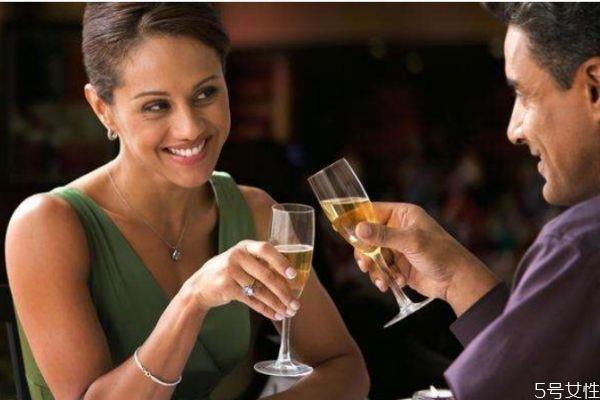 男人出轨后会回头吗 男人出轨后回头的几率有多少 男人出轨后会回头吗 男人出轨后回头的几率有多少