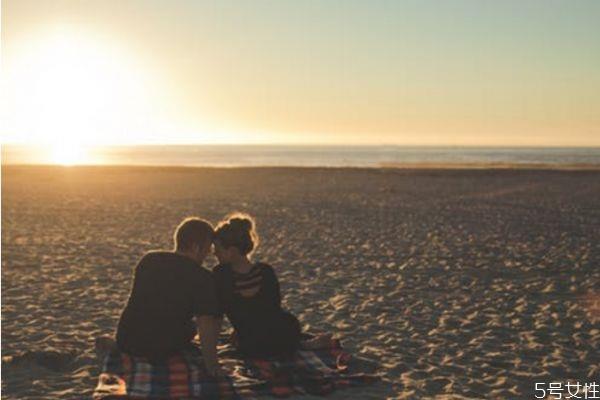 该怎么对付老公的冷落 怎么样故意冷落男人让他更爱你 该怎么对付老公的冷落 怎么样故意冷落男人让他更爱你