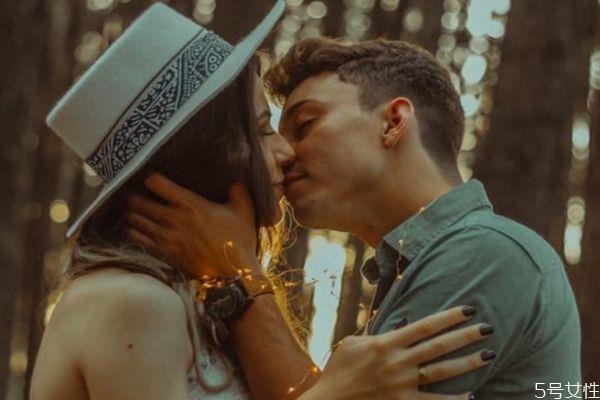 怎么试探妻子是否出轨 老婆出轨怎么处理最好 怎么试探妻子是否出轨 老婆出轨怎么处理最好