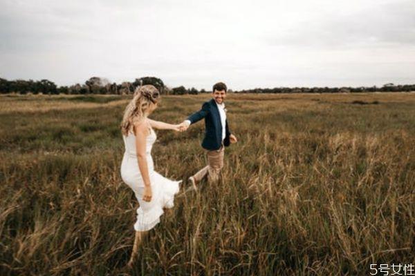 如何弥补对老婆的伤害 怎么劝老婆回心转意 如何弥补对老婆的伤害 怎么劝老婆回心转意