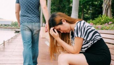 ​约会时怎么创造接吻的机会 约会时怎么暗示想接吻