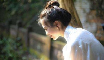 ​女朋友说懒得理你怎么回她比较好？