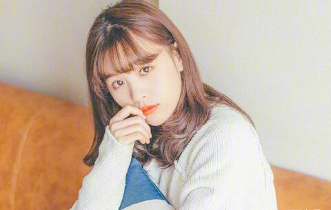 女生喜欢你的暗示有哪些3