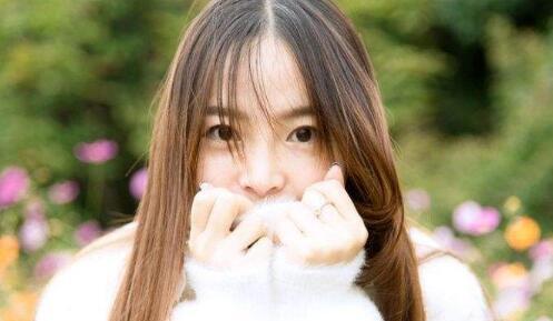 女人暗恋你的表现