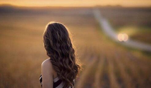 一个女人暗恋你的表现