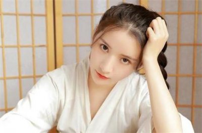 ​怎么逗女生开心？逗女生开心的幽默套路