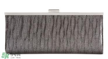 穿裙子配什么包好看 穿裙子怎么搭配包包 穿裙子配什么包好看 穿裙子怎么搭配包包