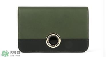 穿裙子配什么包好看 穿裙子怎么搭配包包 穿裙子配什么包好看 穿裙子怎么搭配包包