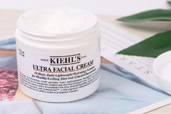 科颜氏保湿面霜和珂润面霜哪个好用 科颜氏保湿面霜是什么颜色 科颜氏保湿面霜和珂润面霜哪个好用 科颜氏保湿面霜是什么颜色