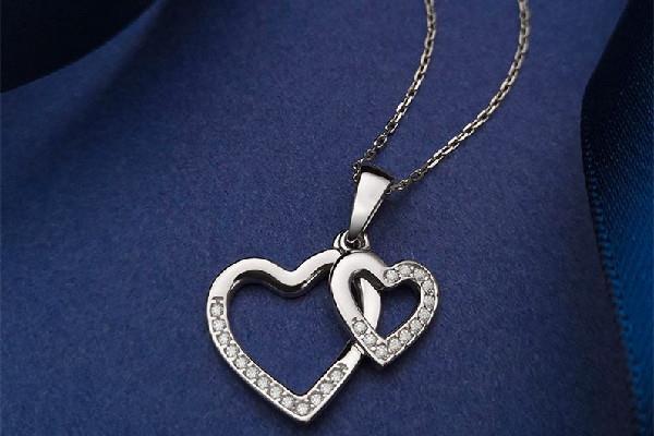 925银多久清洗一次最好 925银要用什么清洗 925银多久清洗一次最好 925银要用什么清洗