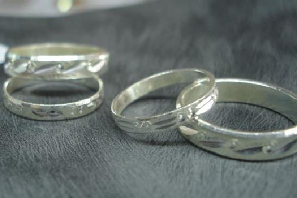 925银多久清洗一次最好 925银要用什么清洗 925银多久清洗一次最好 925银要用什么清洗