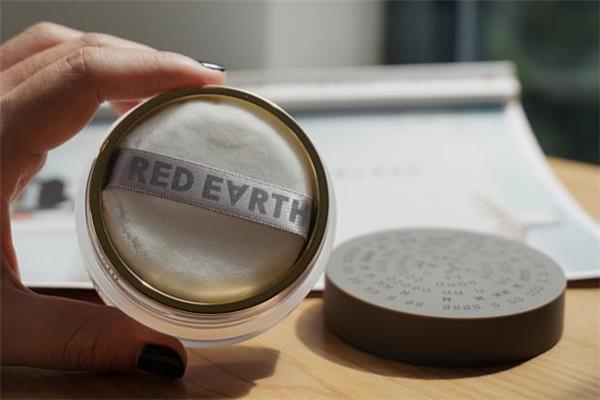 红地球散粉和花西子散粉哪个好 红地球散粉敏感肌能用吗 红地球散粉和花西子散粉哪个好 红地球散粉敏感肌能用吗