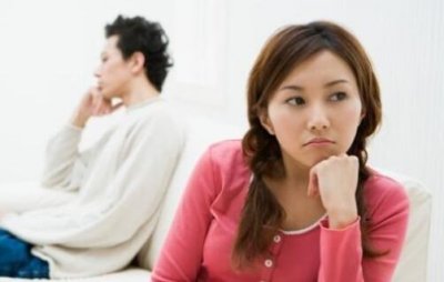 ​女朋友喜欢和别的男生聊天怎么治？让她了解