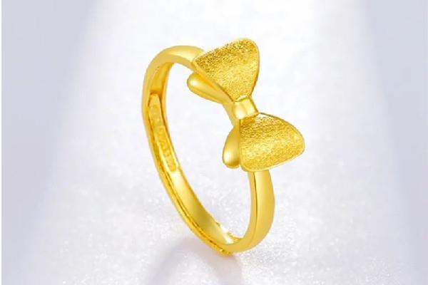 黄金戒指一般多少钱一个 黄金戒指按克买合适还是按件买合适