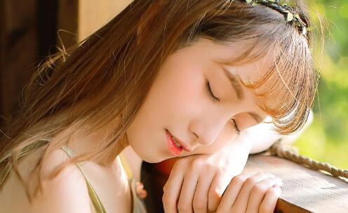 我喜欢的女生说我傻是什么意思