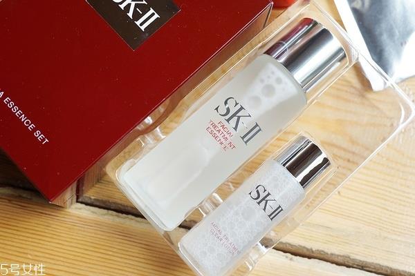 爽肤水和化妆水有什么区别 不同肤质选用指南 爽肤水和化妆水有什么区别 不同肤质选用指南