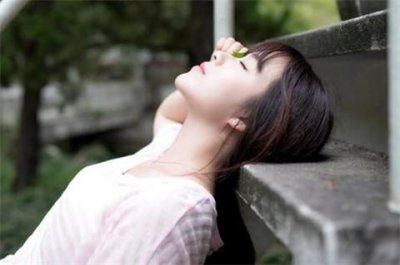 ​和喜欢的人玩真心话应该问什么 跟喜欢的人玩真心话怎么问