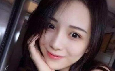 ​女生撩头发是什么心理？不一定是对你有意哦