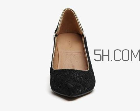 小黑鞋什么牌子好_流行小黑鞋推荐 小黑鞋什么牌子好_流行小黑鞋推荐