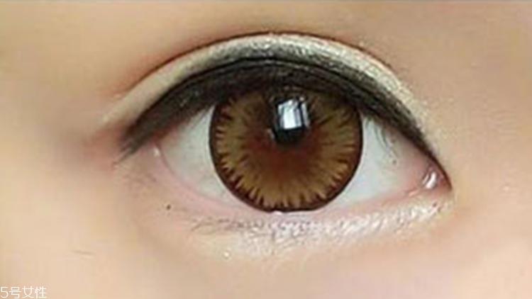 北极星仿妆怎么画 北极星眼妆详细简单教程 北极星仿妆怎么画 北极星眼妆详细简单教程