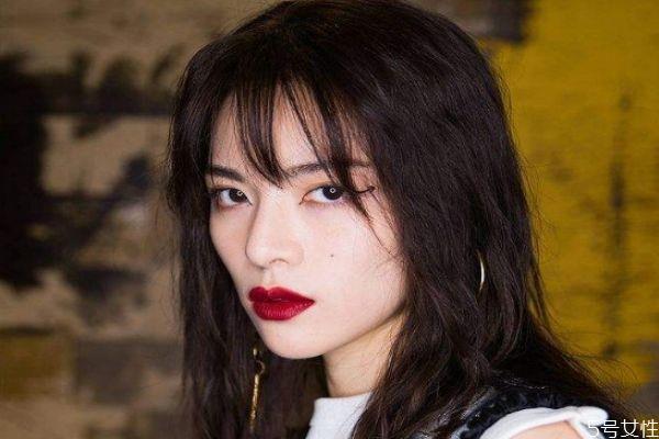 怎么样去除黄褐斑晒斑 晒斑雀斑黄褐斑的区别 怎么样去除黄褐斑晒斑 晒斑雀斑黄褐斑的区别