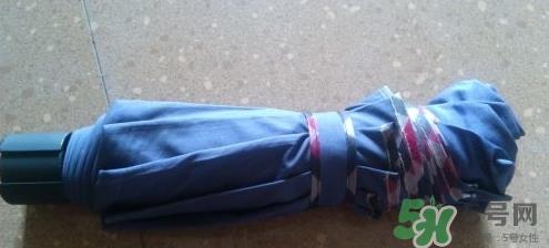 蕉下太阳伞怎么收?蕉下小黑伞太阳伞怎么打开? 蕉下太阳伞怎么收?蕉下小黑伞太阳伞怎么打开?