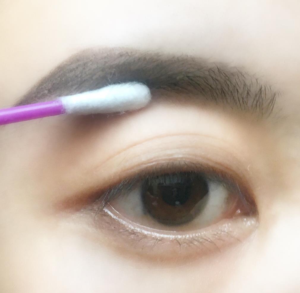 弯眉怎么画 欧美范弯眉的画法