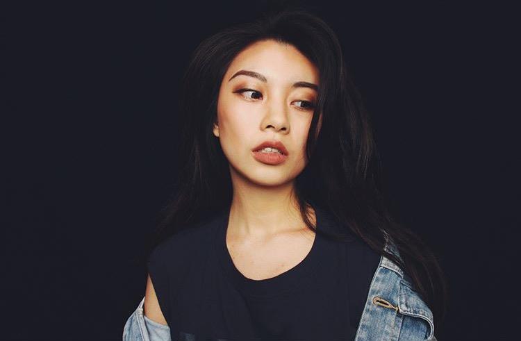 弯眉怎么画 欧美范弯眉的画法