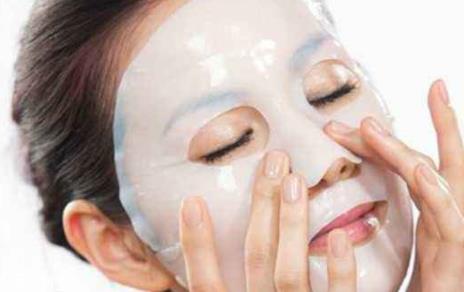 乳液面膜和透明面膜哪个好 乳液面膜和透明面膜区别 乳液面膜和透明面膜哪个好 乳液面膜和透明面膜区别