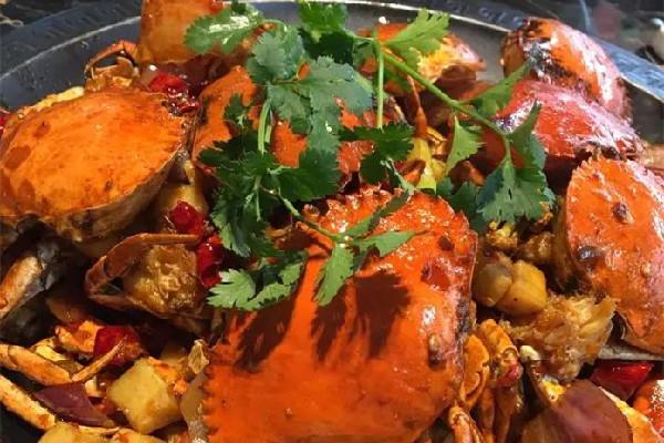 香辣蟹要炸多久 香辣蟹炸和不炸的区别