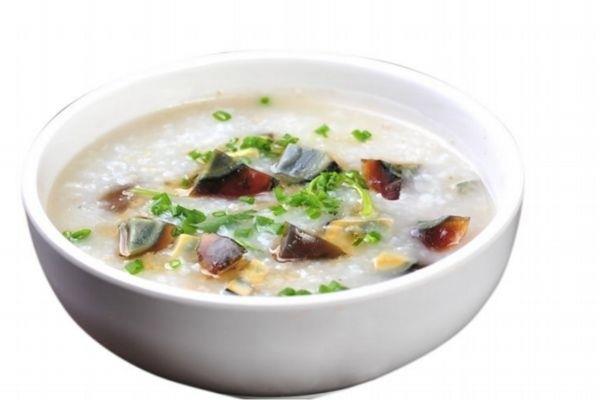 皮蛋瘦肉粥怎么做好吃 皮蛋瘦肉粥的简单做法 皮蛋瘦肉粥怎么做好吃 皮蛋瘦肉粥的简单做法