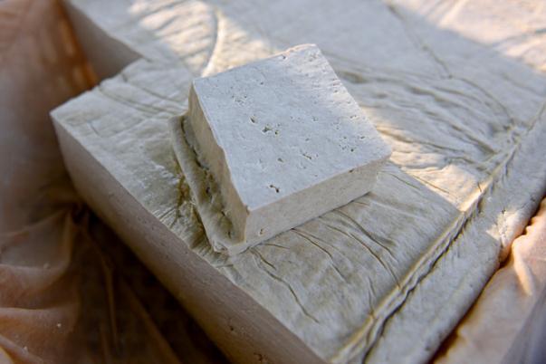 豆腐会让人发胖吗 豆腐会引起尿酸高吗 豆腐会让人发胖吗 豆腐会引起尿酸高吗