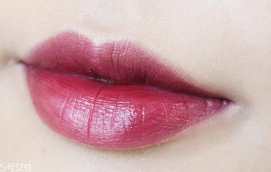 mac口红hang up试色 mac魅可姨妈色口红推荐