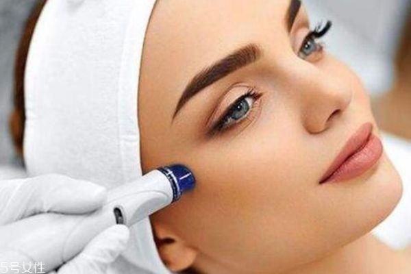 角质怎么去除 去角质会让皮肤变薄吗 角质怎么去除 去角质会让皮肤变薄吗