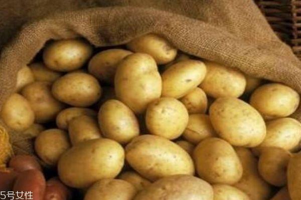 土豆多少钱一斤呢 土豆一般成熟在几月呢 土豆多少钱一斤呢 土豆一般成熟在几月呢