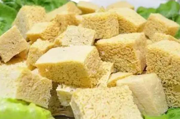 冻豆腐有点苦怎么回事 冻豆腐会胖吗 冻豆腐有点苦怎么回事 冻豆腐会胖吗