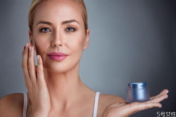 冬季护肤有哪些常识 护肤存在哪些误区 冬季护肤有哪些常识 护肤存在哪些误区