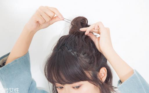 齐腮短发怎么扎丸子头 齐腮短发怎么打理好看 齐腮短发怎么扎丸子头 齐腮短发怎么打理好看