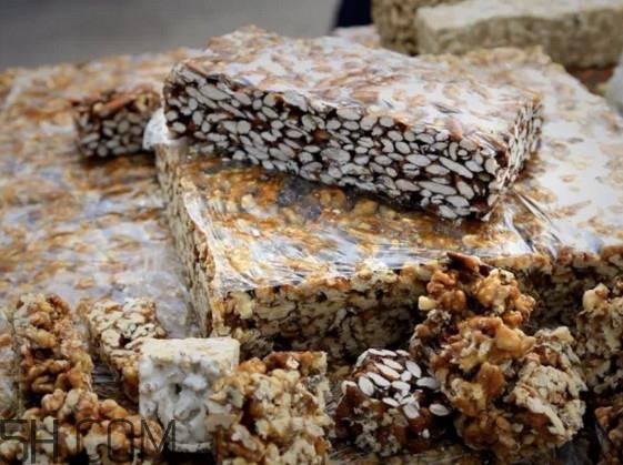 正宗的新疆切糕怎么做?切糕可以过夜吗 正宗的新疆切糕怎么做?切糕可以过夜吗